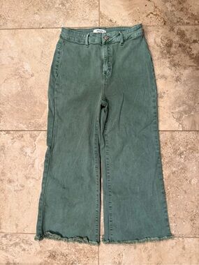 Green Wide-Leg Jeans crop